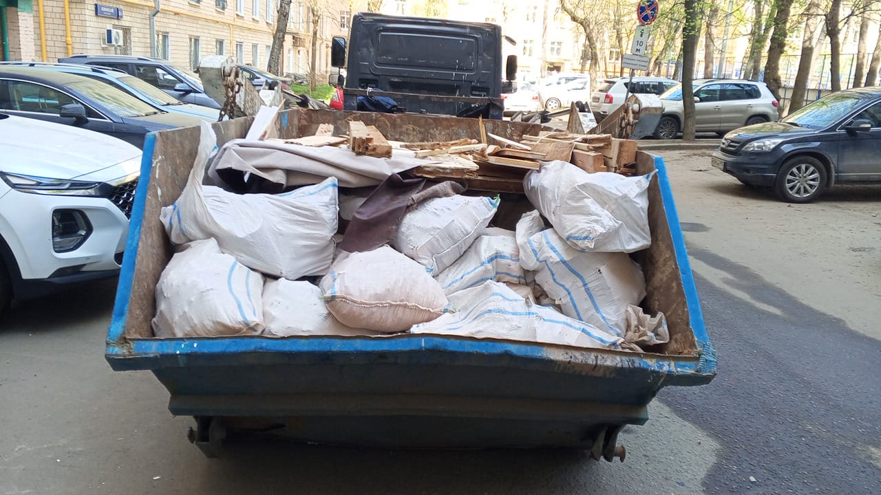 Вывоз мусора из магазина в Нижнем Новгороде в октябре