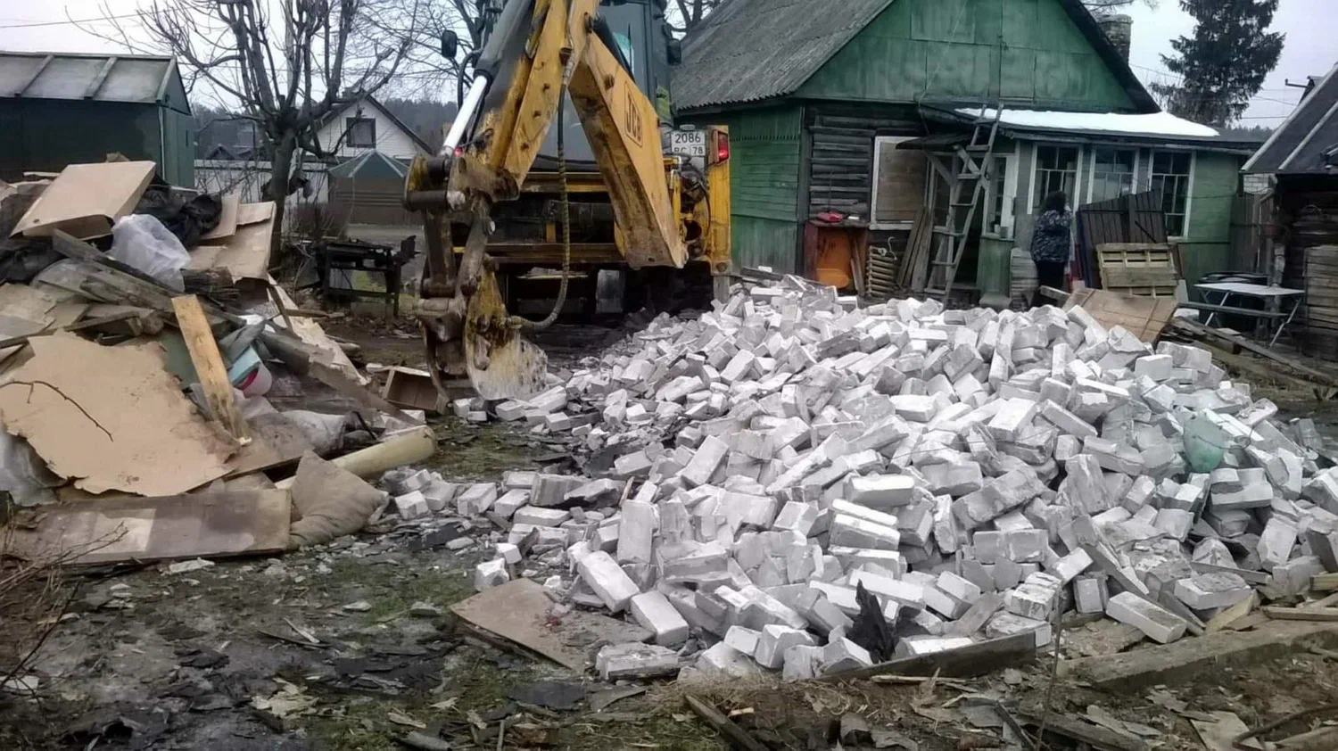 Вывоз мусора после сноса здания в Нижнем Новгороде от ПроМусор – цена от 5211 руб., утилизация и уборка стройотходов