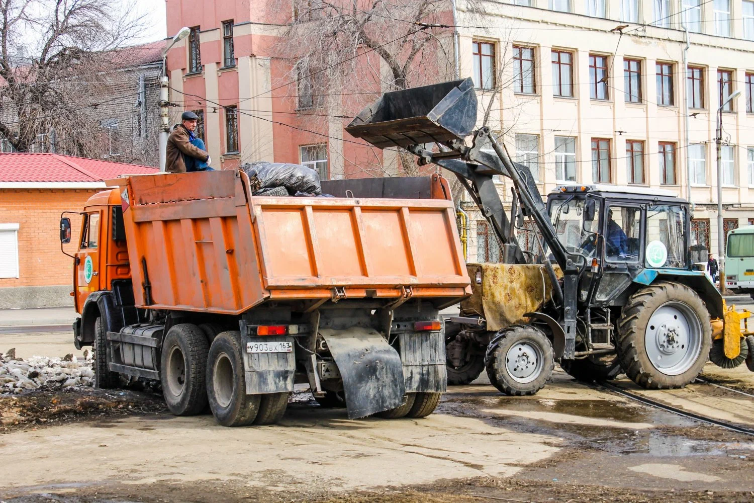 Вывоз мусора Камазом в Нижнем Новгороде – аренда и заказ Камаза 10 тонн от 2449 руб. в ПроМусор