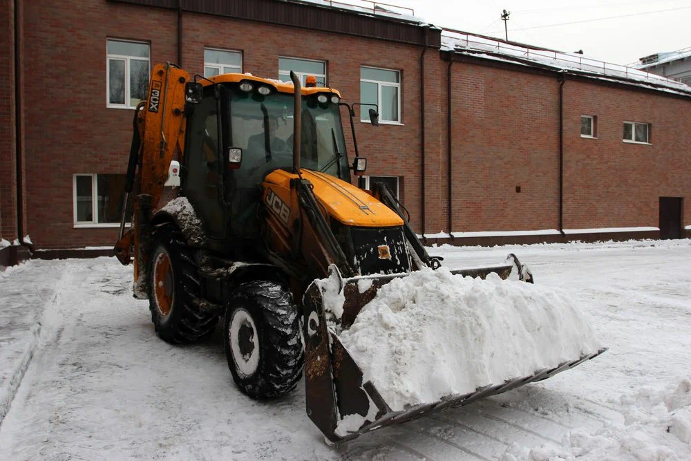 Аренда трактора для уборки и вывоза снега в Нижнем Новгороде в октябре